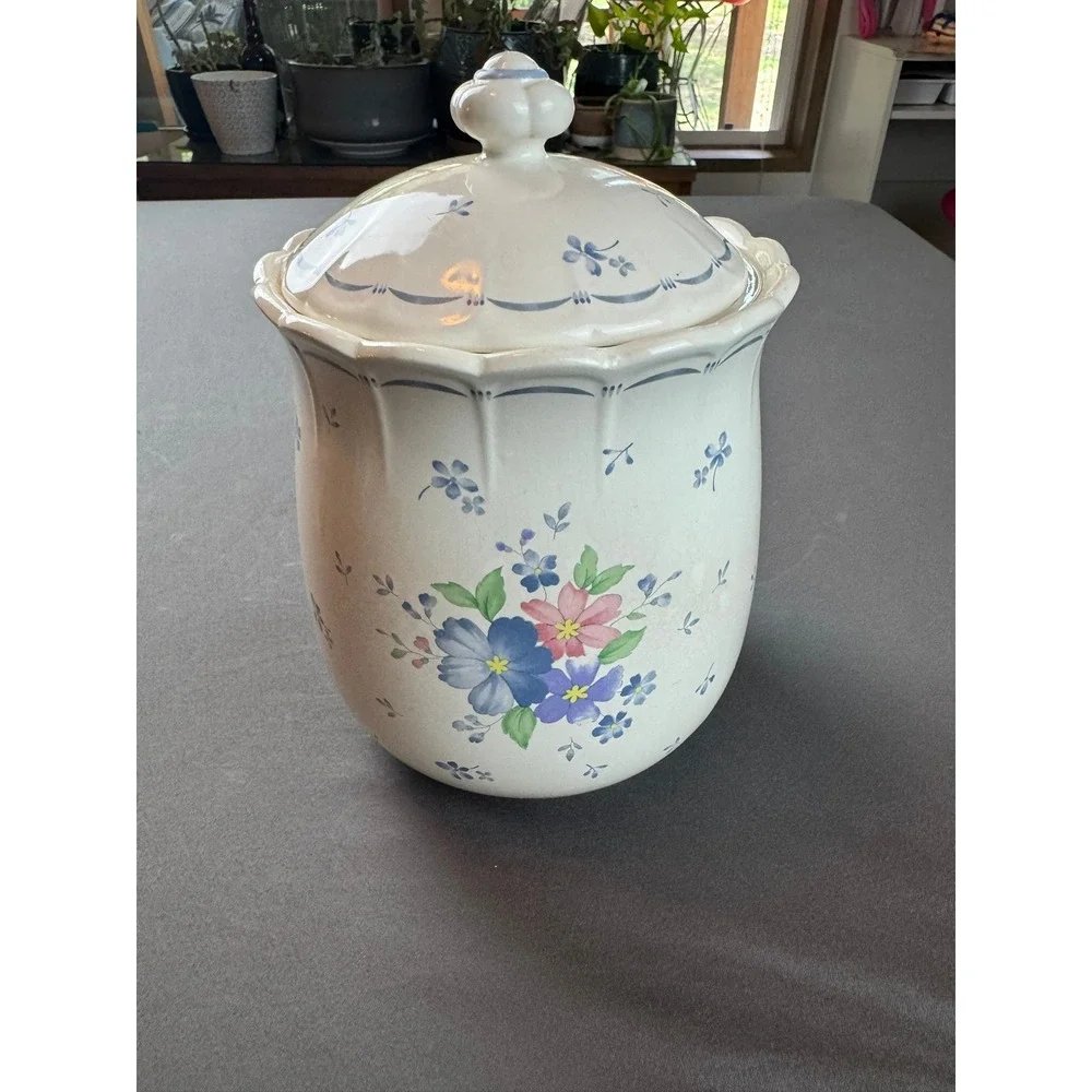 Vintage Japan Blue Floral Cookie Jar Lid Pottery Ceramic - 8.5